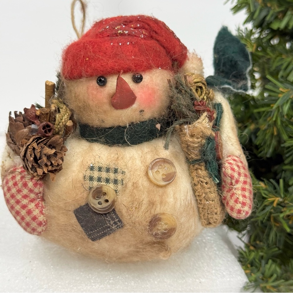 Vintage  3" Rustic Country Felt Snowman Ornament Holiday Decor Christmas EUC